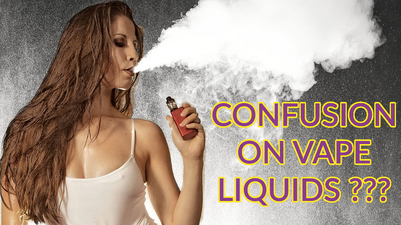 Rauchende Frau mit Vape Liquids